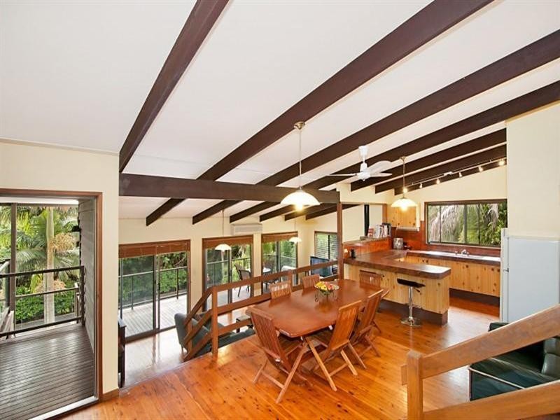 98 Plateau Crescent, Carrara QLD 4211