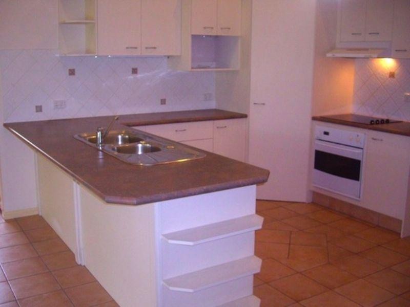 63 Paddington Drive, Carrara QLD 4211