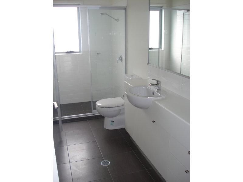 50 South Bay Drive, Varsity Lakes QLD 4227