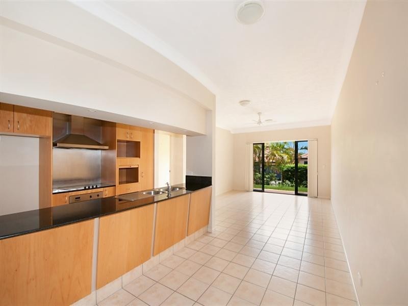 99/85 Palm Meadows Drive, Carrara QLD 4211