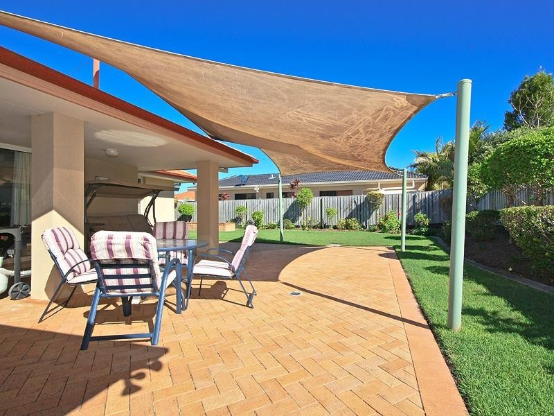 5 Rainbow Fern Court, Robina QLD 4226