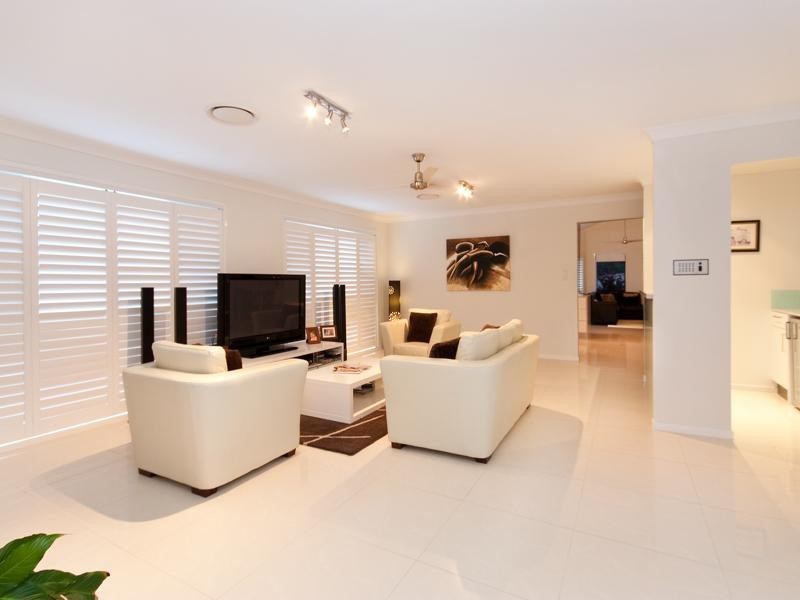 16 Sawgrass Place, Robina QLD 4226