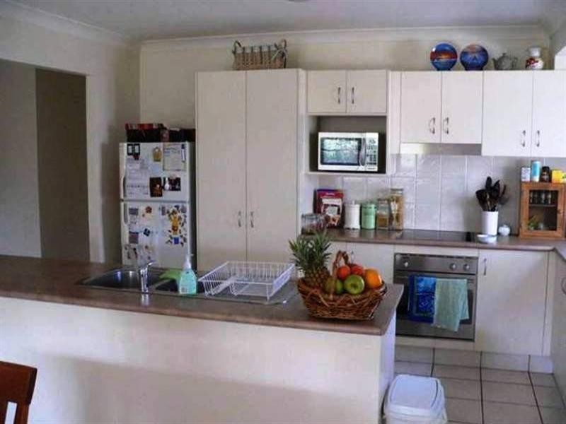 3 Sharscay Close, Burleigh Heads QLD 4220