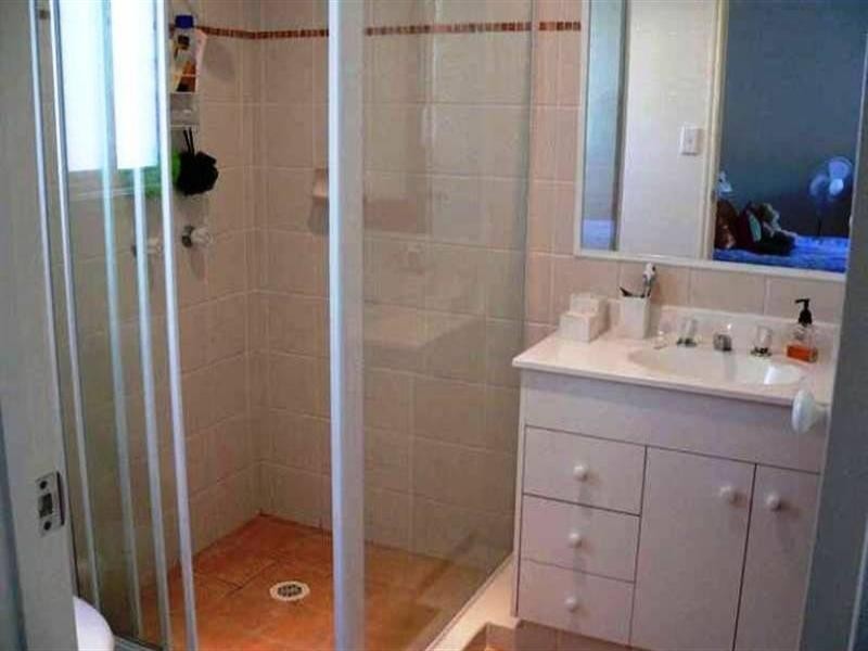 3 Sharscay Close, Burleigh Heads QLD 4220