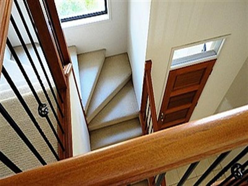 2/2 North Shore Drive, Varsity Lakes QLD 4227