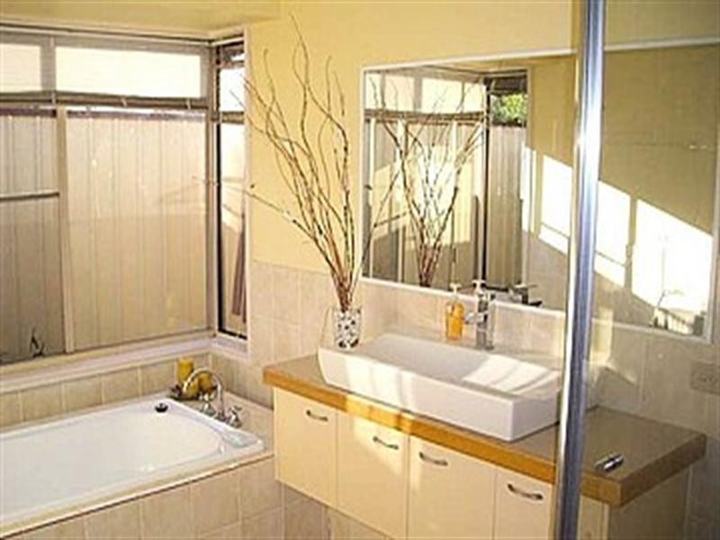 64 Teasdale Drive, Nerang QLD 4211