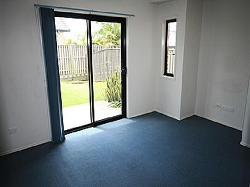 5 Andorra Place, Varsity Lakes QLD 4227