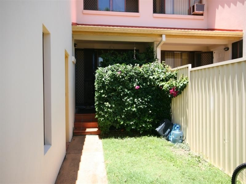 14/2 Karbunya Street, Mermaid Waters QLD 4218