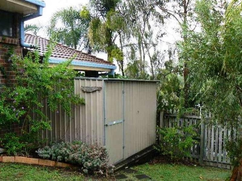 2 Beau Court, Highland Park QLD 4211