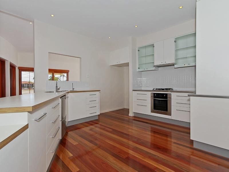 25A Swordfish Court, Palm Beach QLD 4221