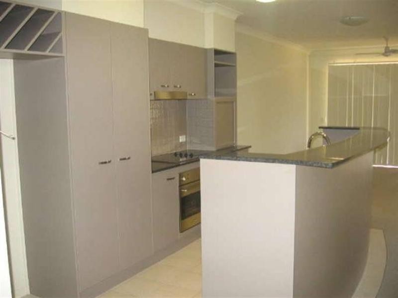 16/27 Ranier Crescent, Varsity Lakes QLD 4227