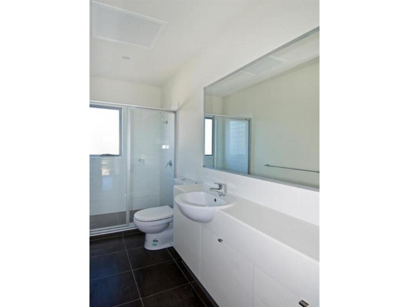 44 South Bay Drive, Varsity Lakes QLD 4227