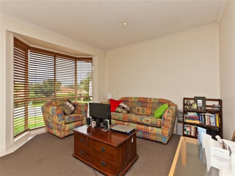 9 Cabot Court, Merrimac QLD 4226