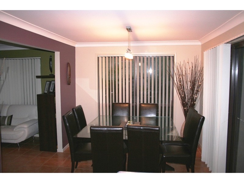 27 Regency Place, Mudgeeraba QLD 4213