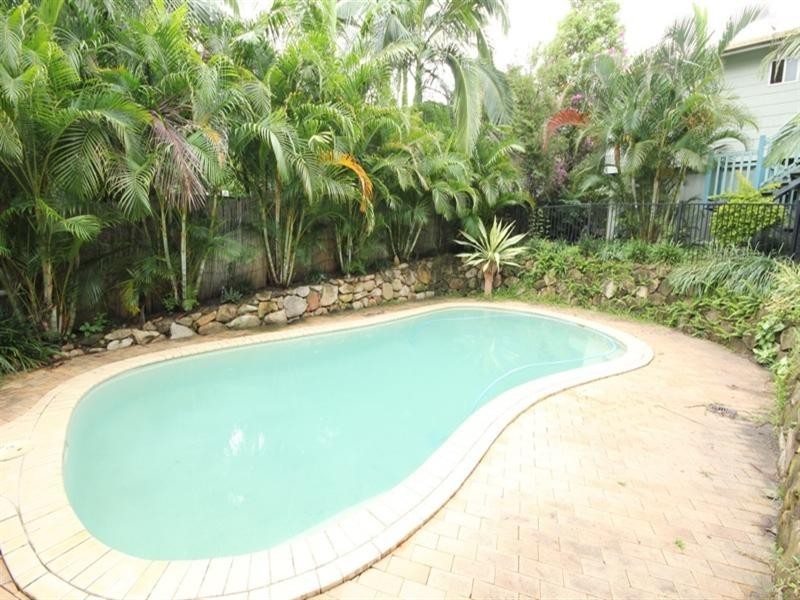 8 The Grange, Nerang QLD 4211