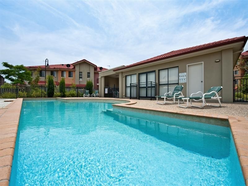 31/2 Geraldton Drive, Varsity Lakes QLD 4227