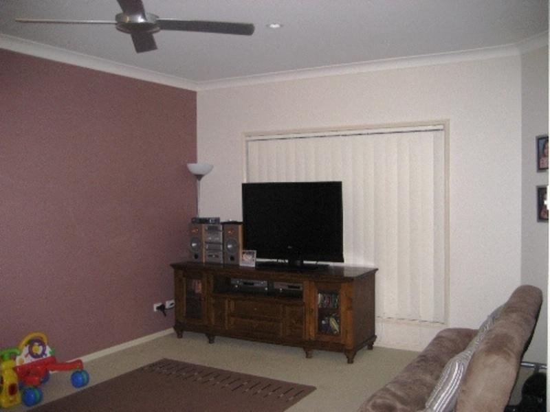 45 Lantau Crescent, Varsity Lakes QLD 4227