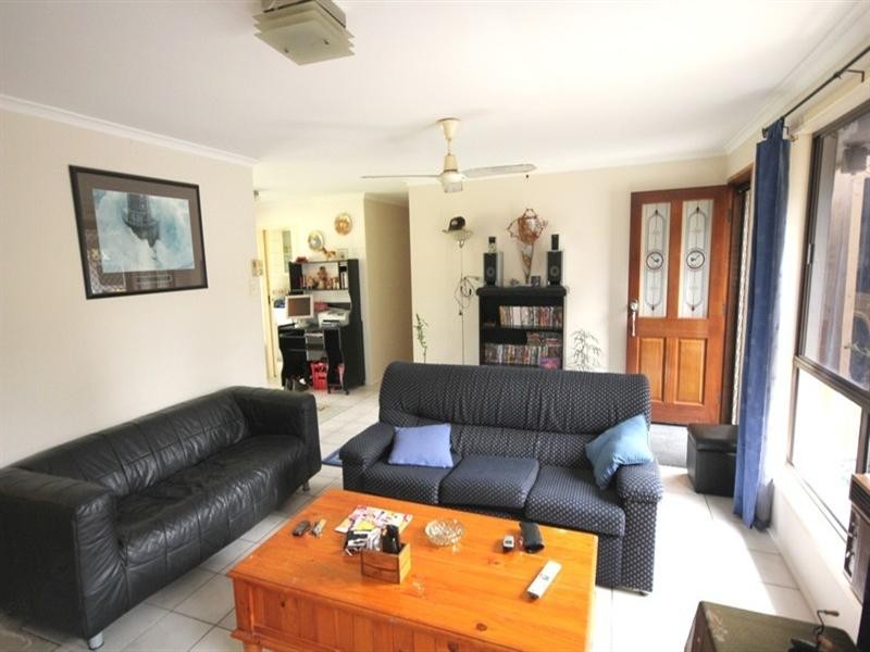 17 Plum Parade, Nerang QLD 4211