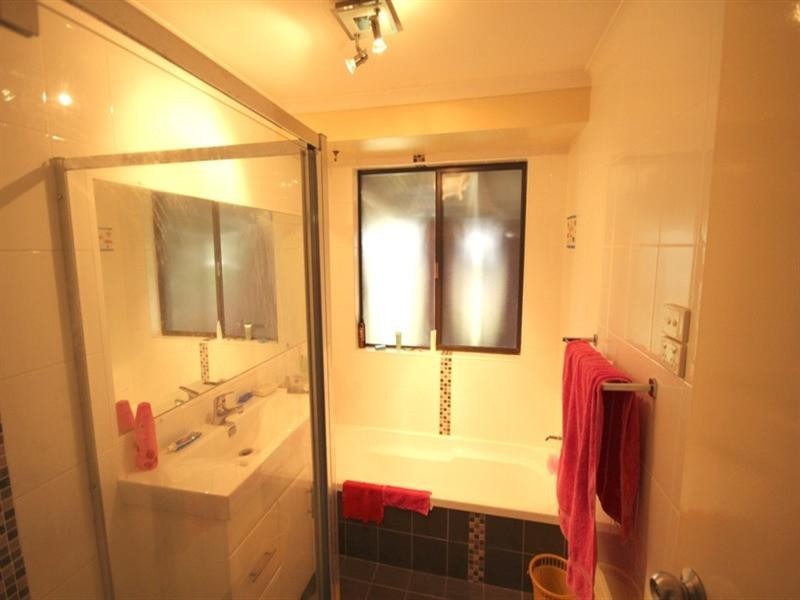 17 Plum Parade, Nerang QLD 4211