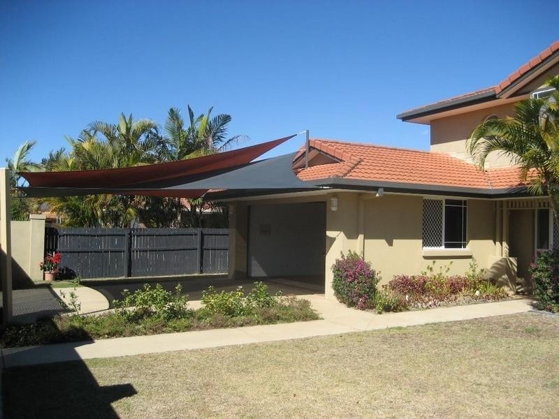 6 Placid Court, Varsity Lakes QLD 4227