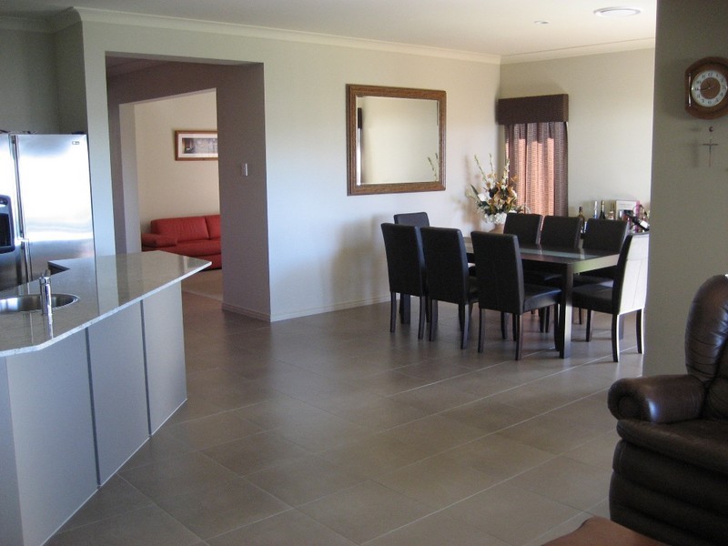 6 Campelles Avenue, Varsity Lakes QLD 4227