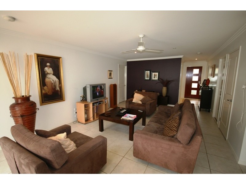 1 Royal Links Drive, Robina QLD 4226