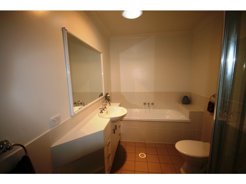 1 Royal Links Drive, Robina QLD 4226