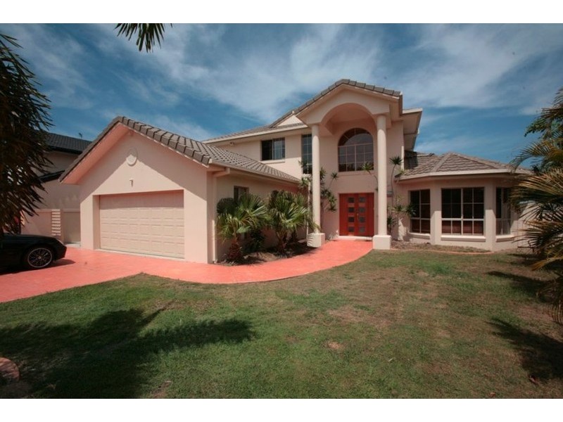 Clear Island Waters QLD 4226