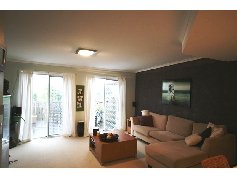 84 Highfield Drive, Merrimac QLD 4226