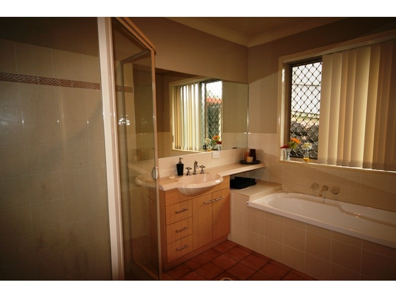 24 Red Ash Court, Merrimac QLD 4226