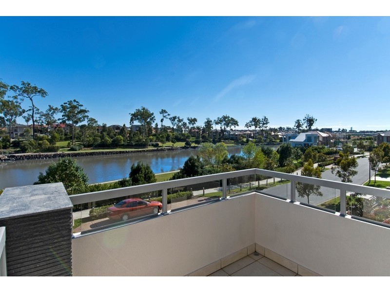 Varsity Lakes QLD 4227