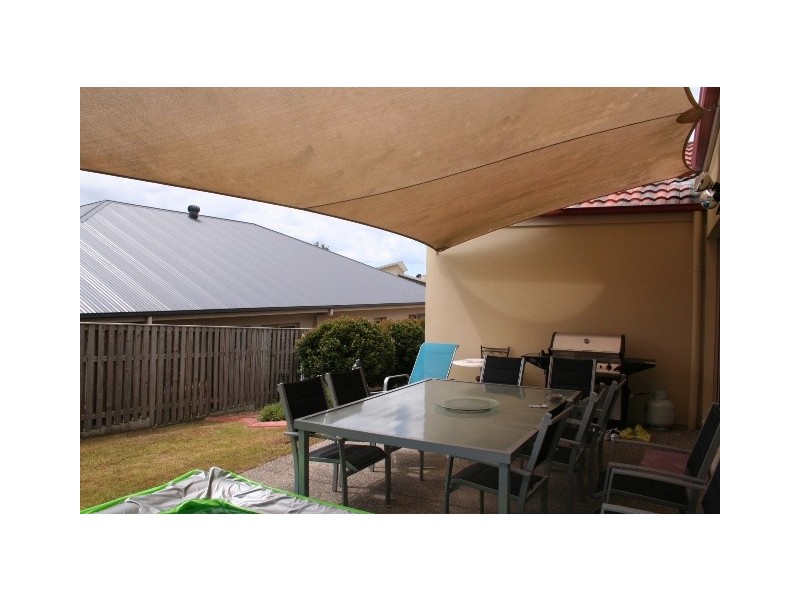 3 Palma Crescent, Varsity Lakes QLD 4227