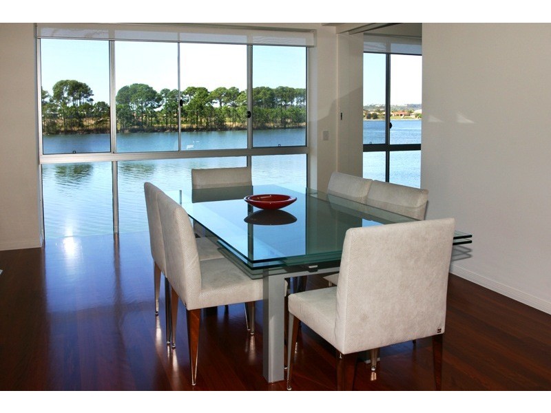 255 Varsity Parade, Varsity Lakes QLD 4227