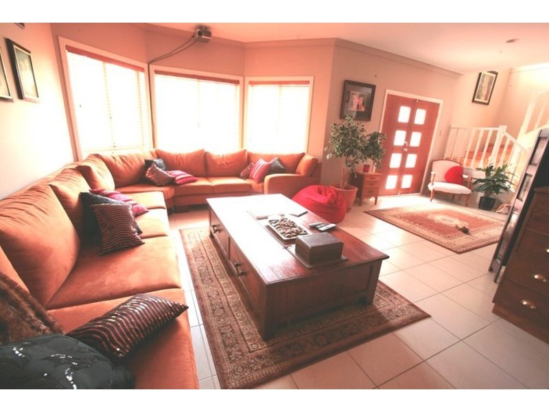 Clear Island Waters QLD 4226