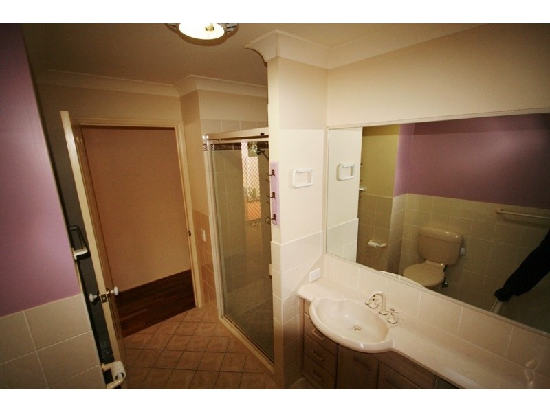 18 Coral Tree, Robina QLD 4226