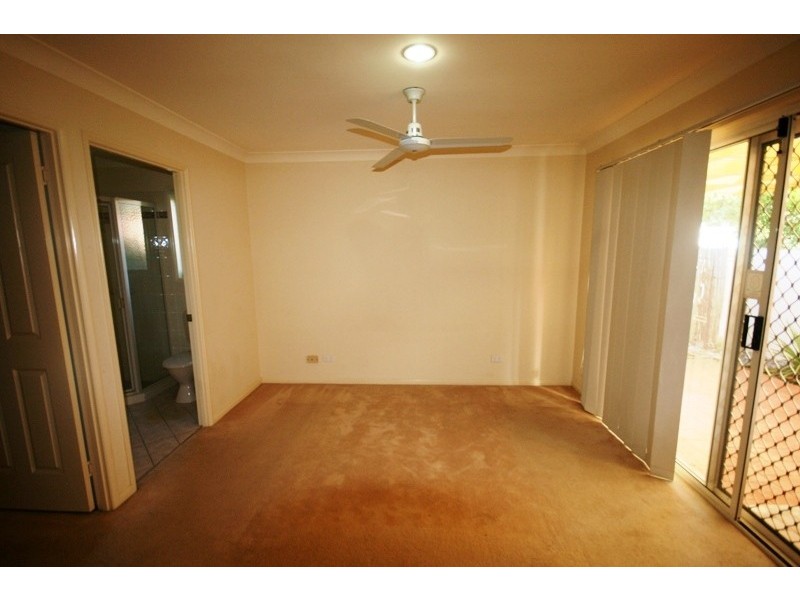 18 Coral Tree, Robina QLD 4226