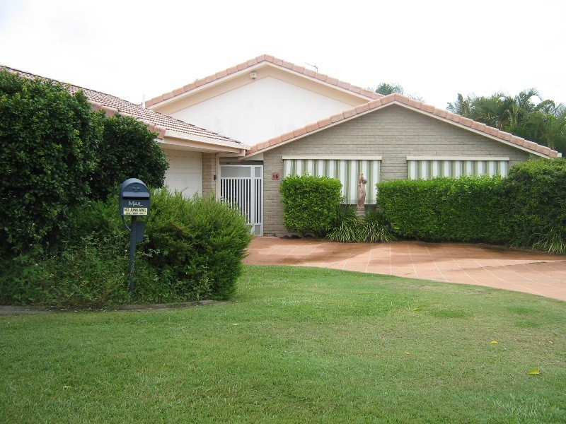 15 Tullamarine Drive, Robina QLD 4226