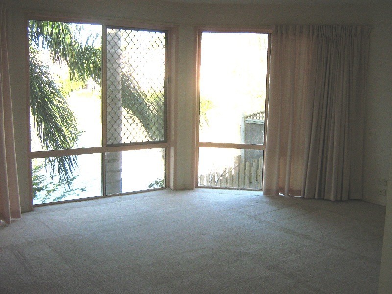 15 Tullamarine Drive, Robina QLD 4226