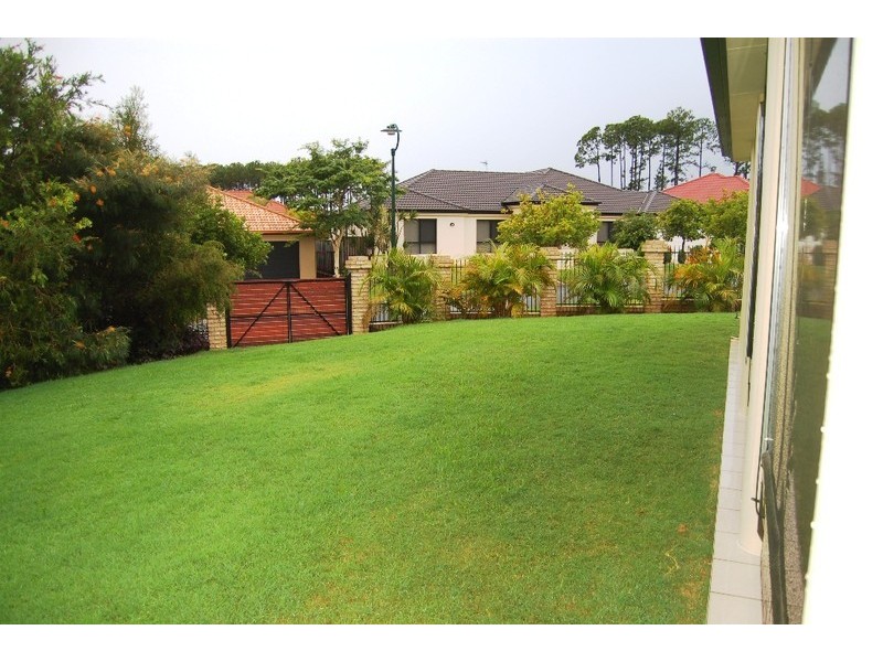 11 Torrey Place, Robina QLD 4226