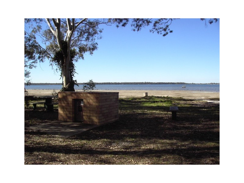 20 Esplanade, Toorbul QLD 4510