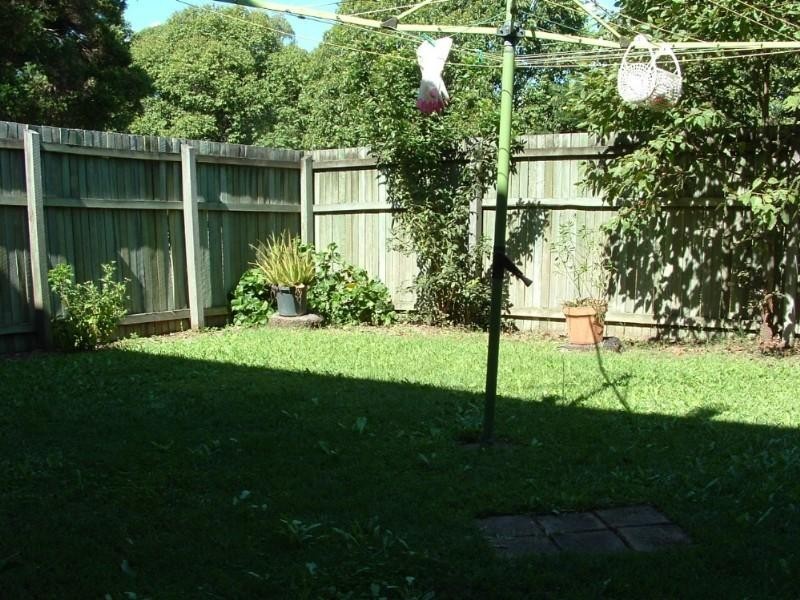 4/11 Macquarie Street, Woodridge QLD 4114