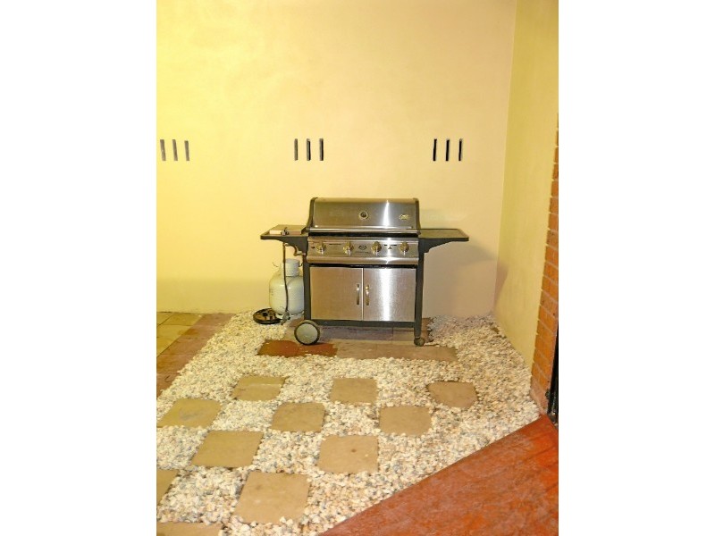 63 Jardine Drive, Springwood QLD 4127