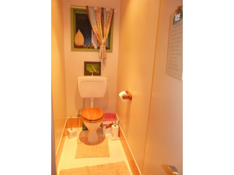 63 Jardine Drive, Springwood QLD 4127