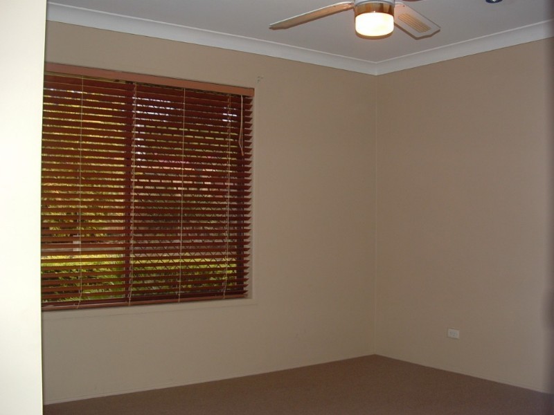 33 Passerine Drive, Rochedale South QLD 4123