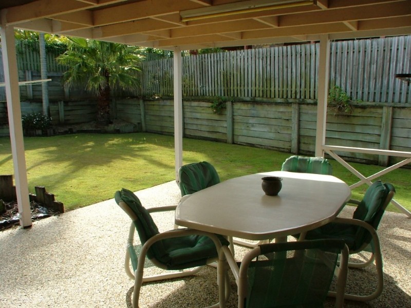 1 Warrandah Street, Rochedale South QLD 4123