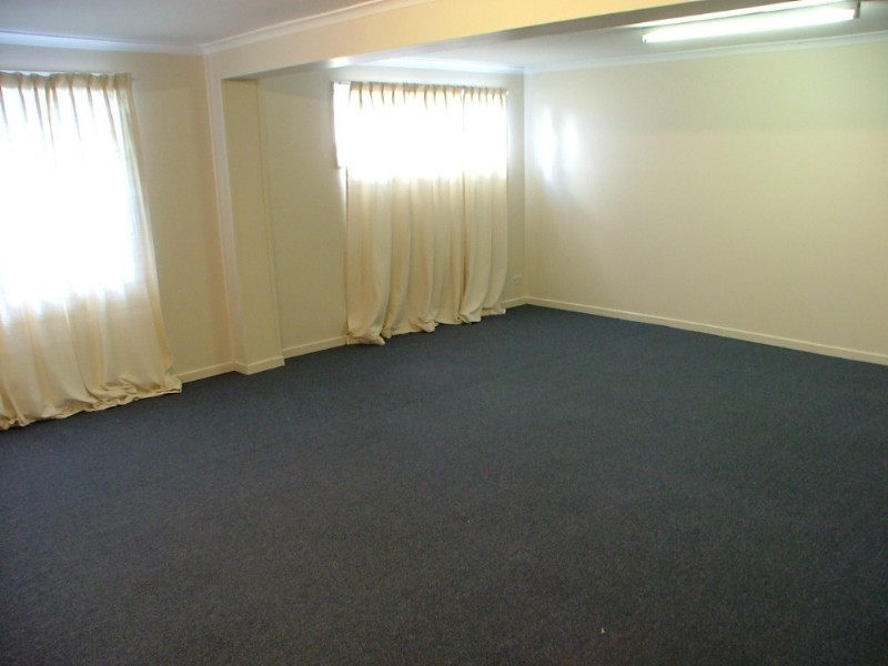 2 Camelot Street, Underwood QLD 4119