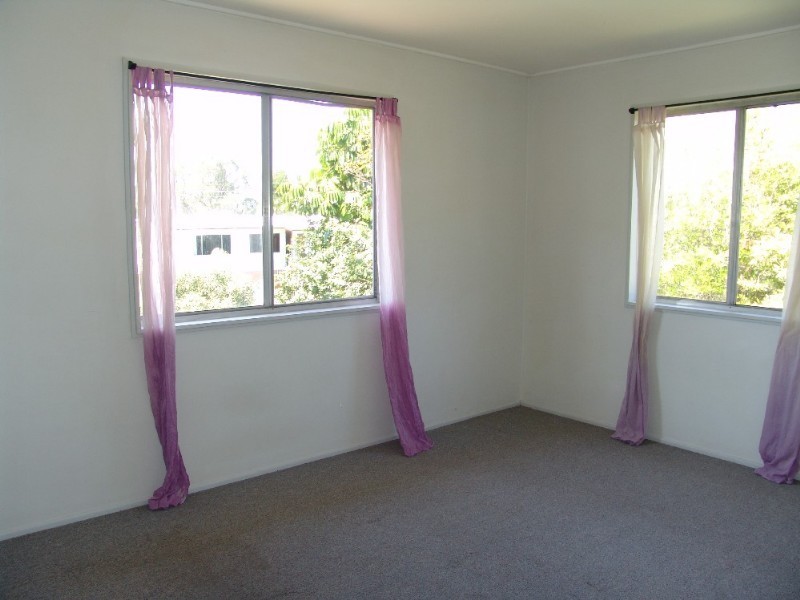 10 Carcoola Street, Kingston QLD 4114