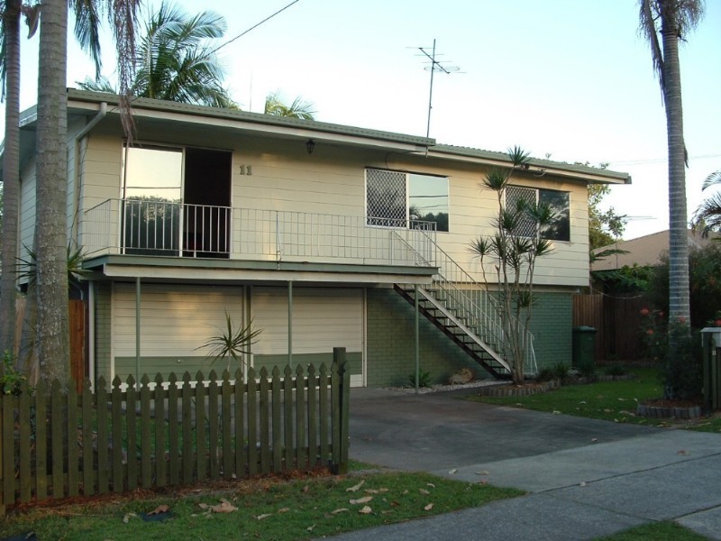 11 Lake Road, Slacks Creek QLD 4127