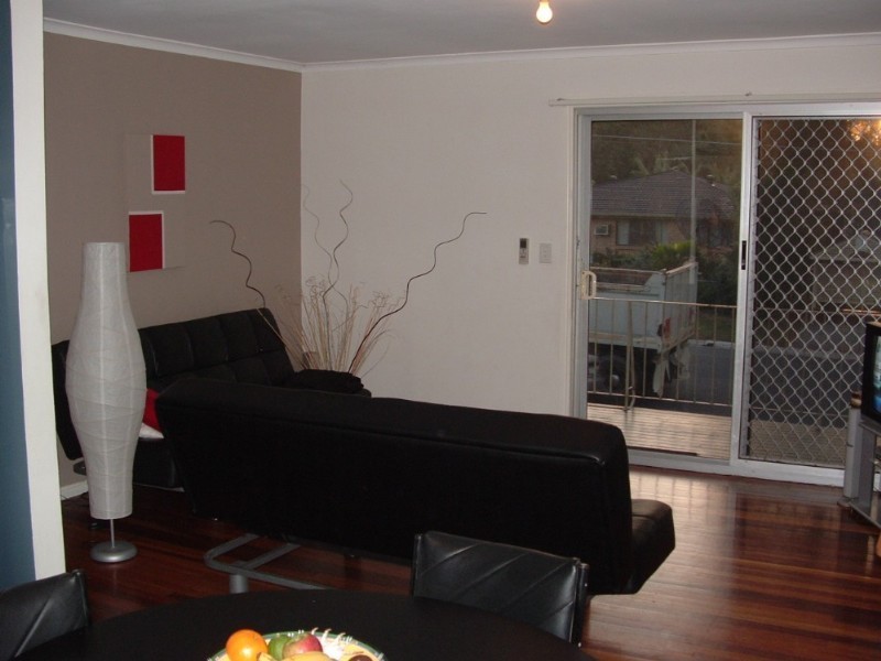 11 Lake Road, Slacks Creek QLD 4127