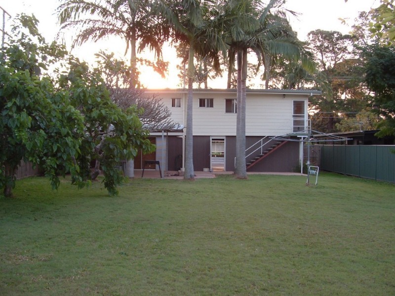 11 Lake Road, Slacks Creek QLD 4127